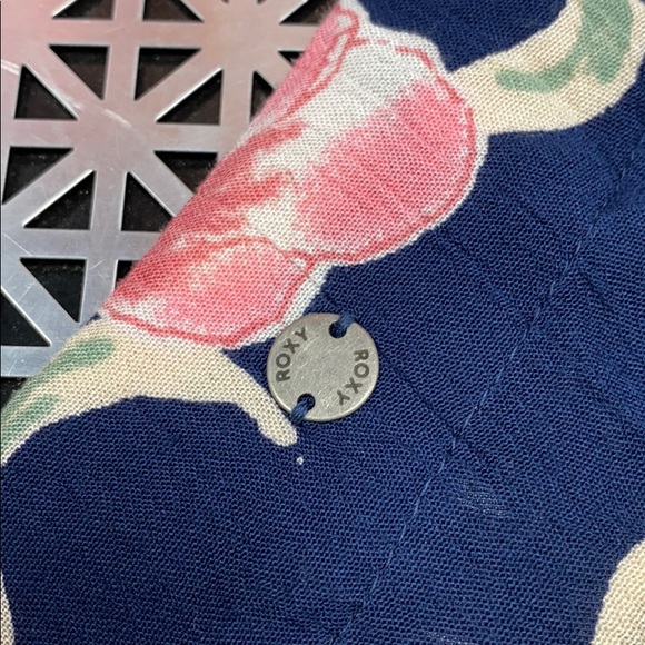 🔥ROXY PRIVY PLACES COVERUP🔥 - Picture 9 of 10